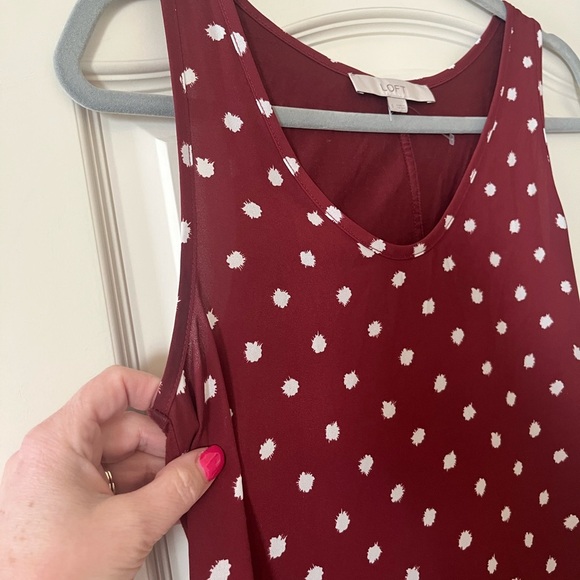 LOFT Dark Burgundy Sleeveless Polka Dot Pattern Blouse Women’s Size Small - Picture 7 of 12